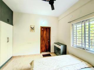 Hausly Home Stays - 4