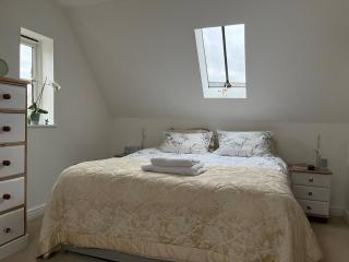 Charming Detached Cottage Guest Room in Silsoe Village - 5