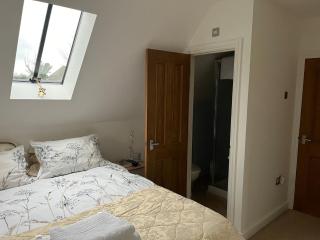 Charming Detached Cottage Guest Room in Silsoe Village - 2