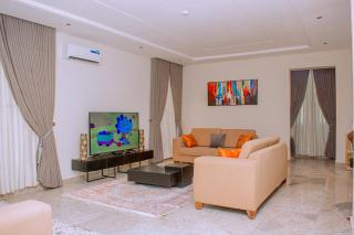 House 24 Jahi - 8