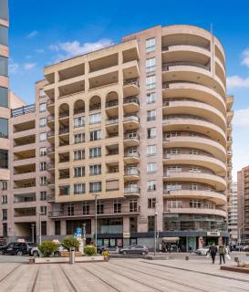 Heart of Northern Avenue 2BDR Luxury apartment - 9