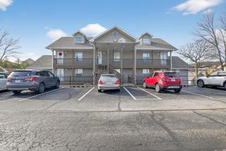 Scenic Getaway - Quiet Spot 3 Miles to Landing condo - 9