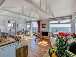 1 Bed in Whitsand Bay 74824 - 6