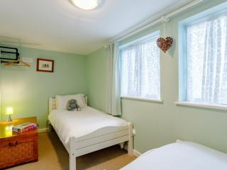 3 Bed in Brixham BX002 - 1