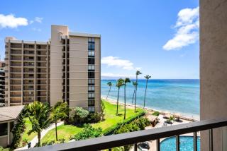 Royal Kahana 616 · RK 616 Oceanfront Escape w Pool | Steps2Beach - 2