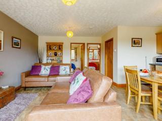 2 Bed in Clifton-on-Teme CC071 - 2