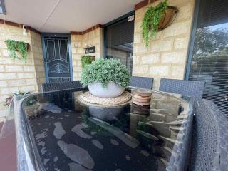 Wannanup Retreat - Spacious Home - Sleeps Up to 8 - Pet Friendly - 2