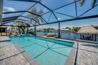 CoralVilla Carpe Diem - Infinity pool, spa, view, Tiki Hut, kayaks - 1
