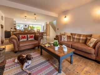 4 Bed in Crickhowell 85242 - 7