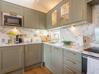 2 Bed in Porthmadog 87624 - 5