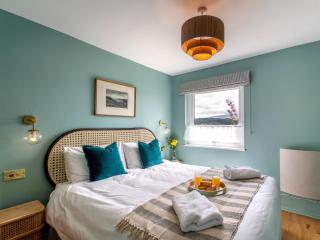 2 Bed in Porthmadog 87624 - 1