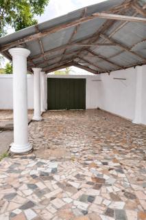 Villa sécurisée 4Ch premium - Abidjan Cocody Riv3 - 1