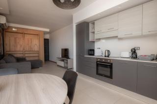 Giuliani Seafront Penthouse 15 - 7