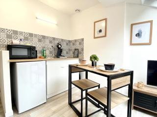 LeNova4 - Centre-ville - TV - WIFI - 2