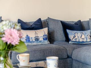 2 Bed in West Bay oc-dc065 - 5