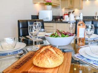 2 Bed in West Bay oc-dc065 - 2