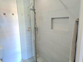 Beautifully renovated villa close to the beach - 2