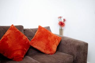 Cozy Place in Salford, Sleeps 8, 4 Bedroom, 5 Beds - 5