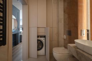 Doki LifeStyle & Food Hall by Lion Apartments - 2