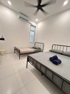 KD Homestay 2 Kg Raja Besut -  - 4