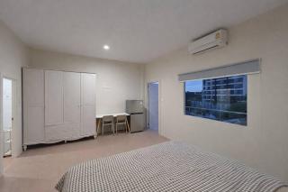 Budget Beach Apartments Walk to Cafes & Shops - 6