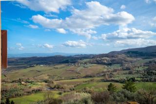 Modern House in Central Montepulciano, Tuscany Apt - 7
