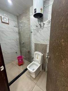 Hotel Pujari - 6