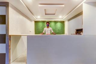 Hotel O The Crown Inn - 0