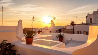 House Leucadia in Fira 10gst - 2