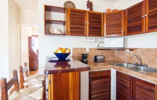 Beachfront 2BR Condo in Playa I Steps to 5th Ave! - 5