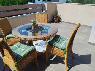 Kelly Signature Sea View Residence - 9