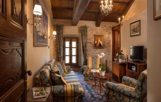 Hotel Castello Di Sinio - 1