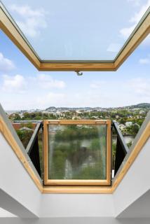 Modern 3-bedroom apartment with a view - 0