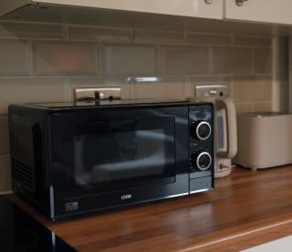 Stylish 3Bed Apt - Prime Location - Sleeps 6 - 4