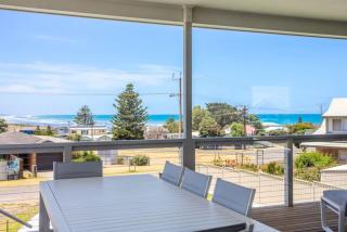 Cozy Beach House - Ocean Views - Middleton - 9