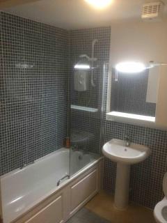 Gorgeous Marina 2 Bed Apartment - 2