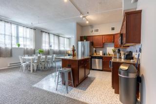 Spacious Downtwn Penthouse Vintage 3bd-GYM & Balcony #2 - 8