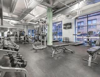 Sleep 25 - Huge Downtown Vintage Lofts, Balcony & Gym - 5