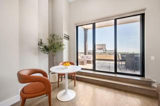 Downtown Penthouse Lake Views Gym, Parking #1 - 4
