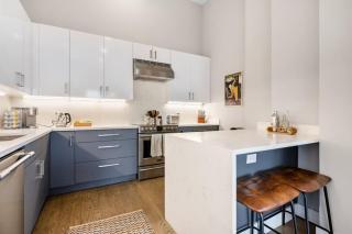 Downtown Penthouse Lake Views Gym, Parking #1 - 5