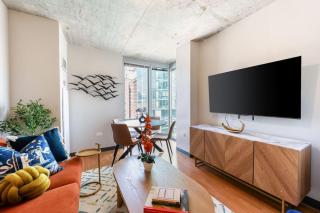 Downtown 9bd - Sleep 18 - (4 units, same floor) - 8