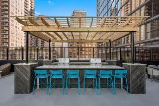 DTown Penthouse 2bd Parking Gym, Pvt Patio #13 - 2