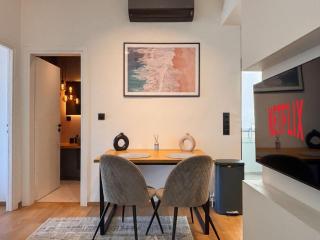 Top Floor Elegant Escape in Glyfada Center - 5