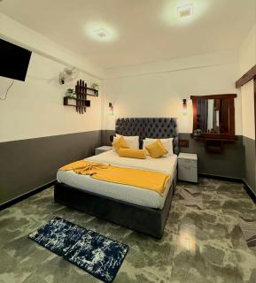 Silent Shade Ella - 1