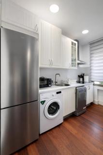 Old Town Apartment By Glodeko Homes - 7