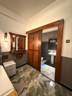 Silent Shade Ella - 8