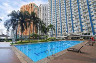 1 BR Boni LIGHT Condo WIFI Netflix Pool Balcony - 0
