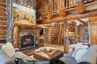 Great Lodge at Hillside- Iconic 6K Sqft Log Lodge - 5