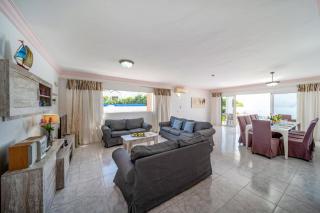 Villa Volcan by Villa Plus - 8