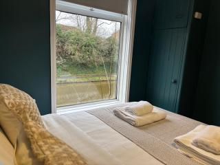 3 Double Bedroom House Next to Chester Canal - 6